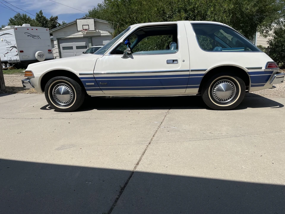 1976 AMC Pacer - Image 4 of 31