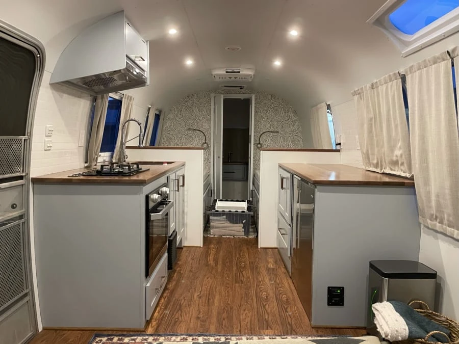 1976 Airstream - Image 17 of 28