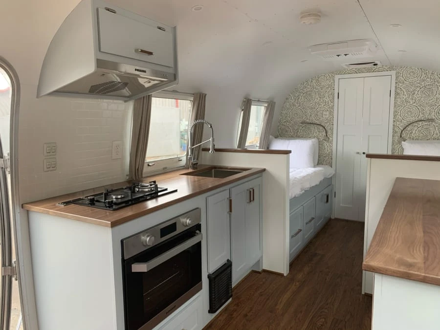 1976 Airstream - Image 15 of 28