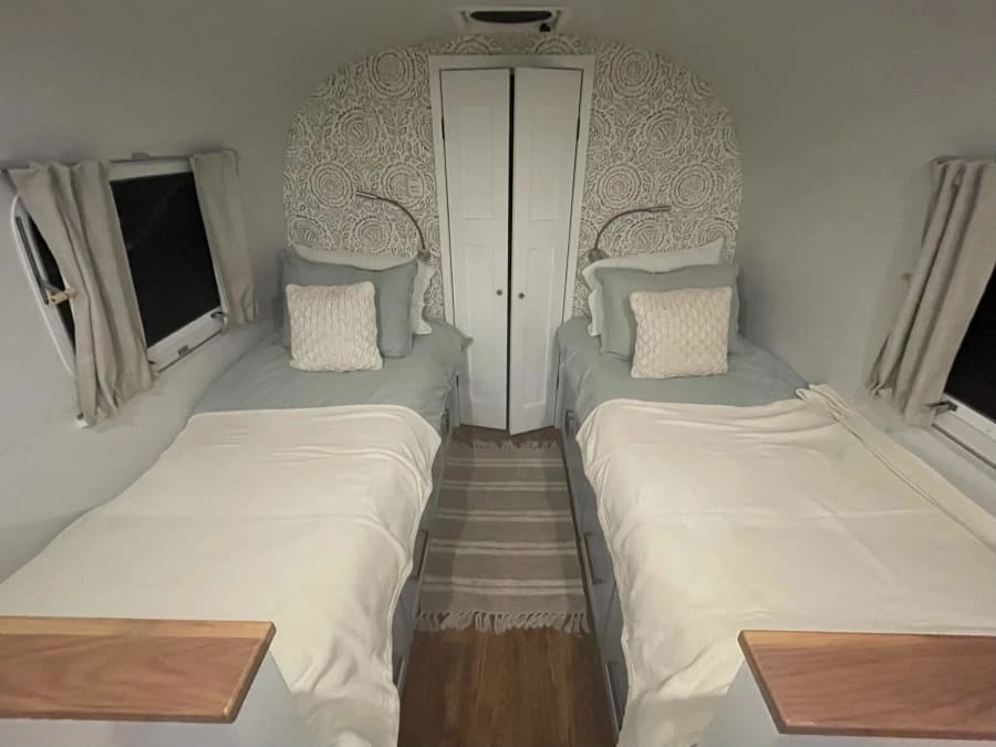 1976 Airstream - Image 28 of 28