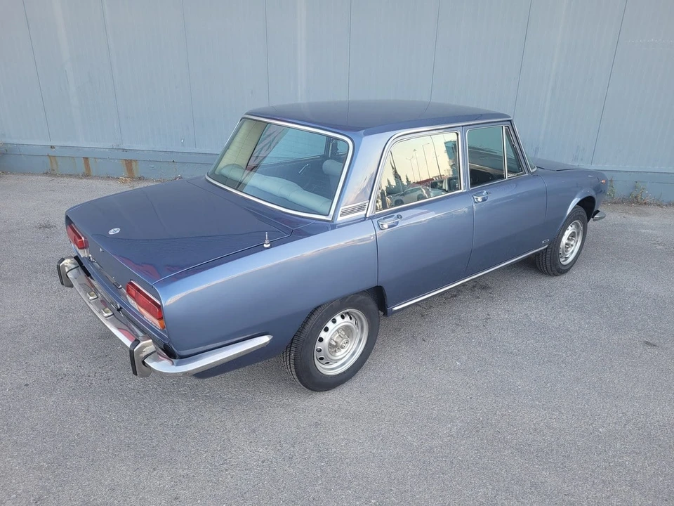 1976 Alfa Romeo 2000 GT Veloce - Image 7 of 30