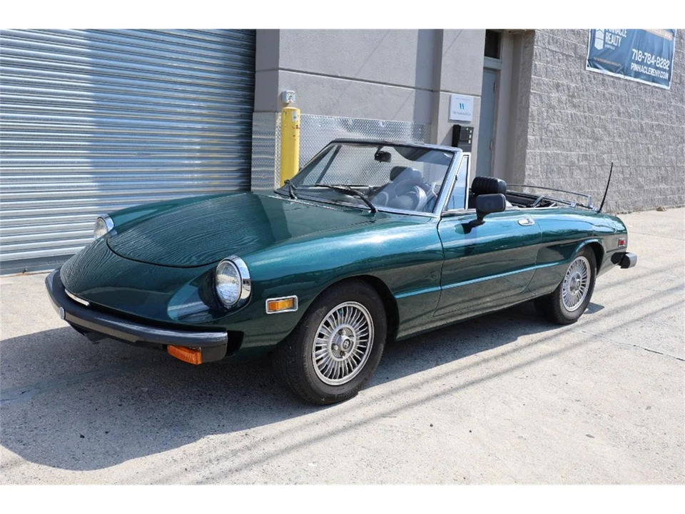 1976 Alfa Romeo 2000 GT Veloce - Image 2 of 8