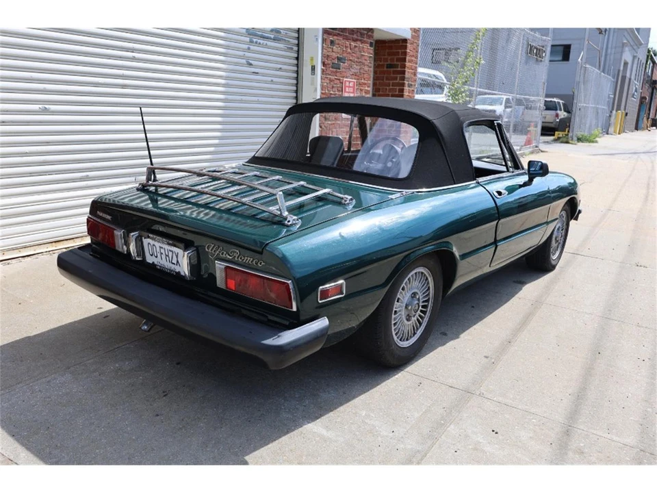 1976 Alfa Romeo 2000 GT Veloce - Image 5 of 8