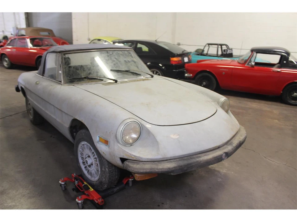 1976 Alfa Romeo 2000 GT Veloce - Image 9 of 31