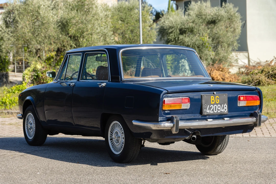 1976 Alfa Romeo 2000 GT Veloce - Image 4 of 31