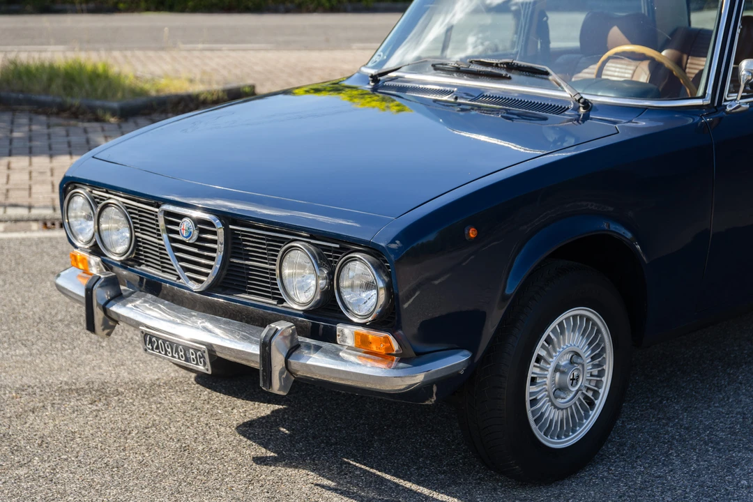 1976 Alfa Romeo 2000 GT Veloce - Image 8 of 31