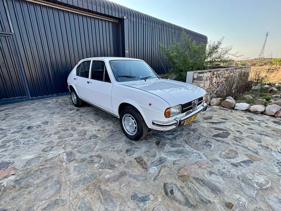 1976 Alfa Romeo Sprint 1st Gen - Image 5 of 31