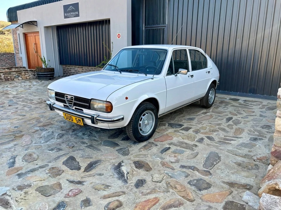 1976 Alfa Romeo Sprint 1st Gen - Image 9 of 31