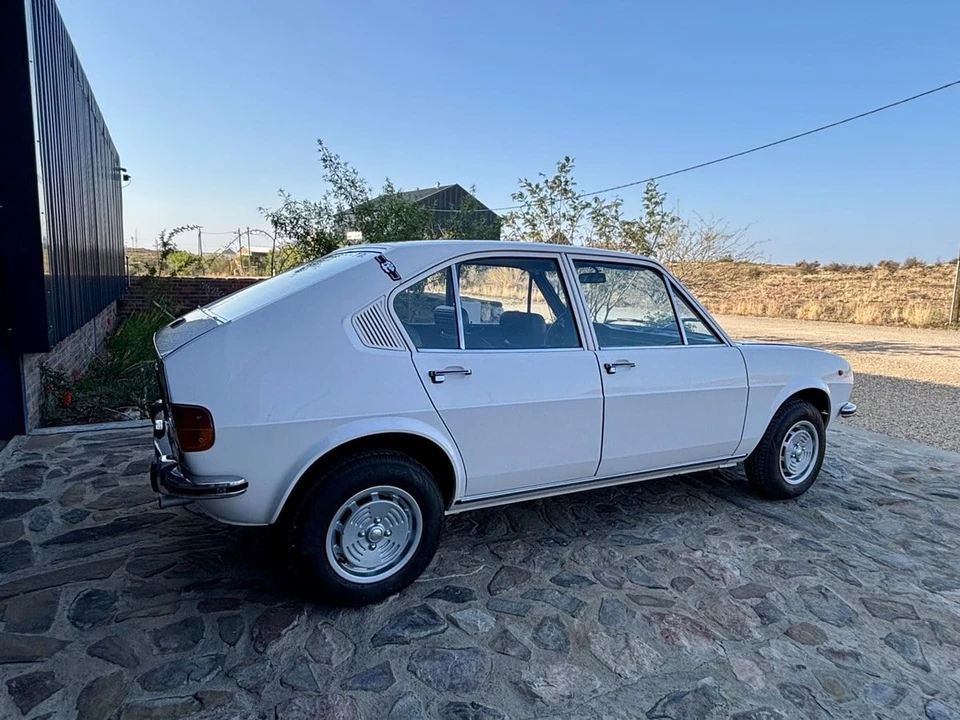 1976 Alfa Romeo Sprint 1st Gen - Image 20 of 31