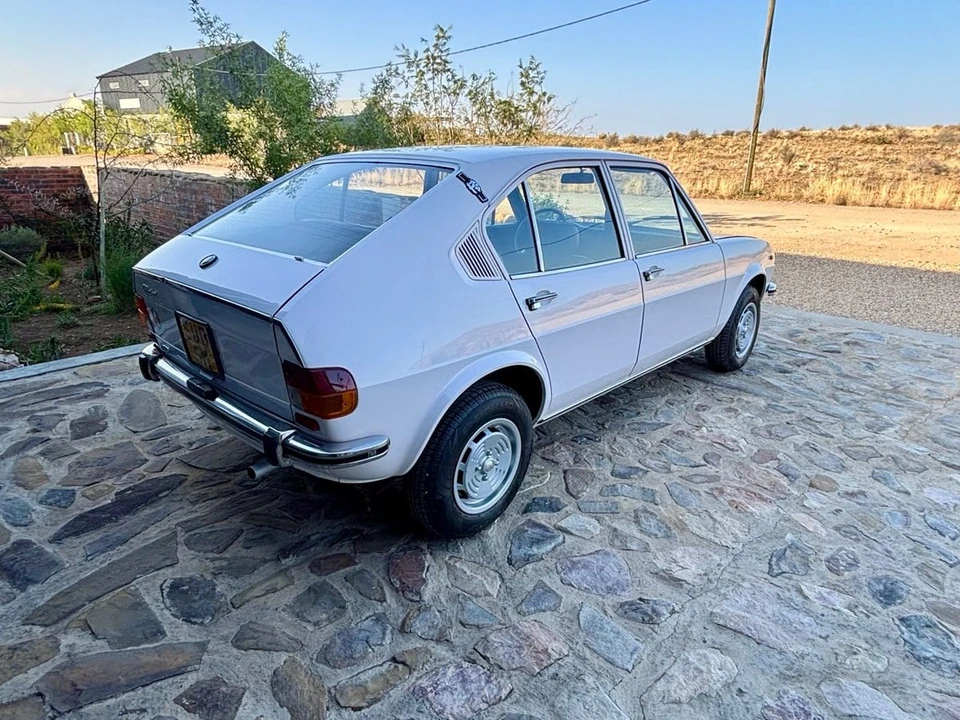 1976 Alfa Romeo Sprint 1st Gen - Image 21 of 31