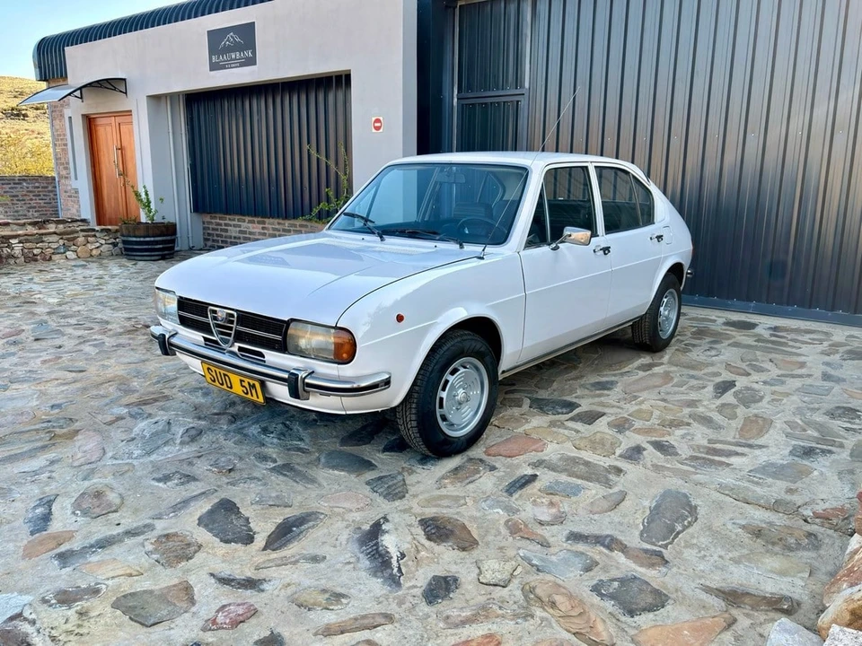 1976 Alfa Romeo Sprint 1st Gen - Image 10 of 31