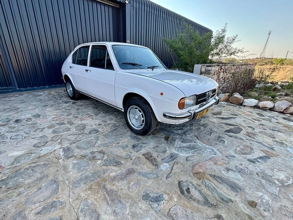 1976 Alfa Romeo Sprint 1st Gen - Image 6 of 31