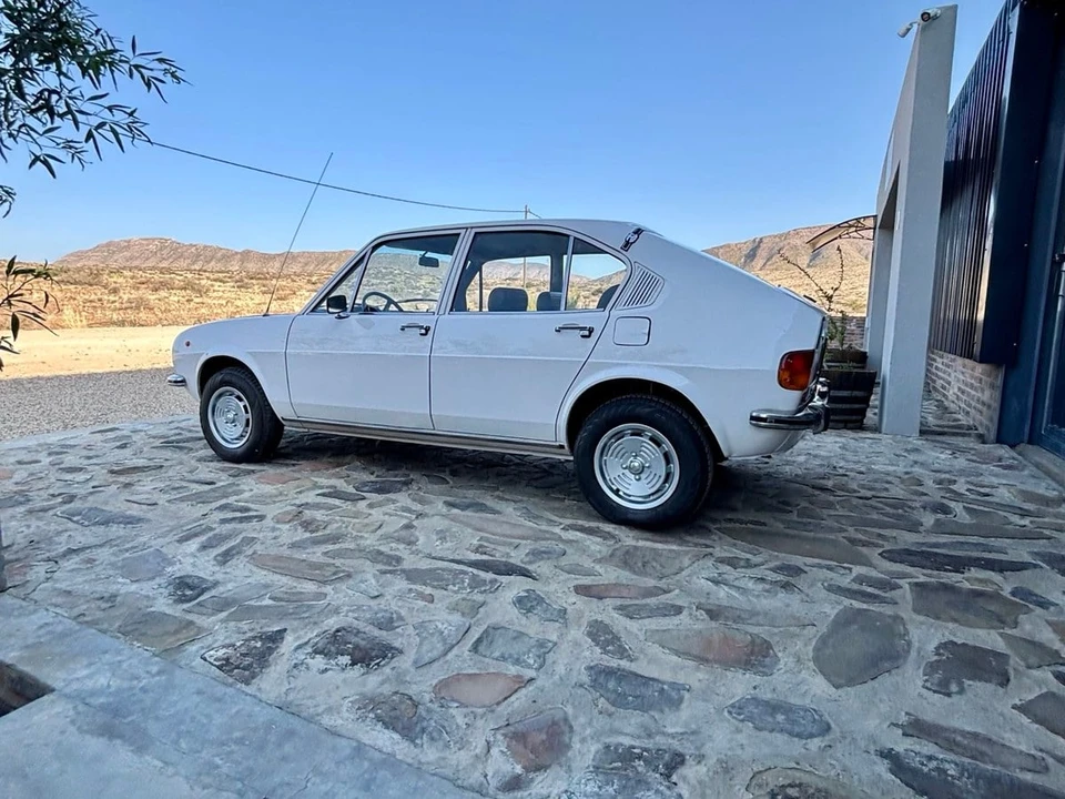 1976 Alfa Romeo Sprint 1st Gen - Image 28 of 31