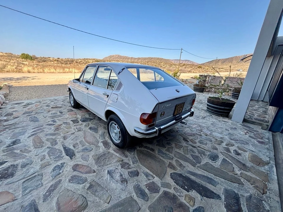 1976 Alfa Romeo Sprint 1st Gen - Image 25 of 31