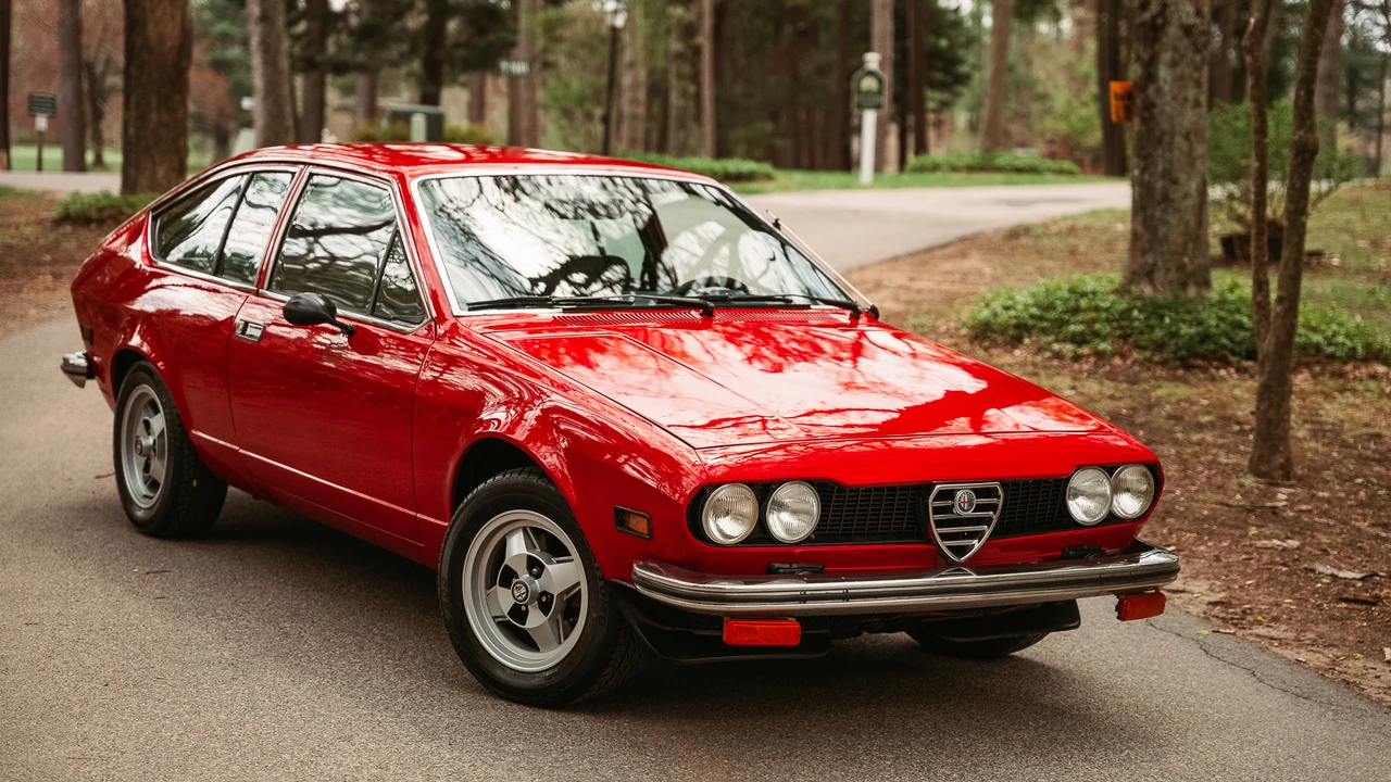 1976 Alfa Romeo Alfetta GT - Image 18 of 31