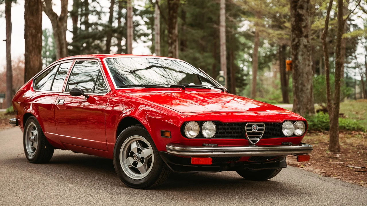 1976 Alfa Romeo Alfetta GT - Image 17 of 31