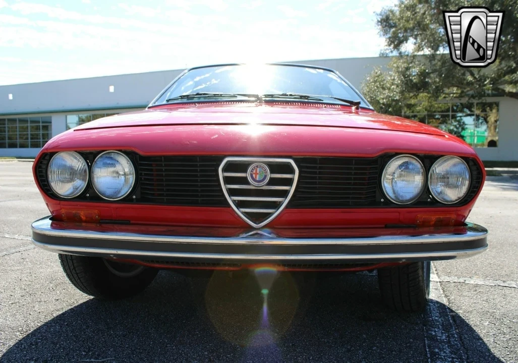1976 Alfa Romeo Alfetta GT - Image 11 of 12