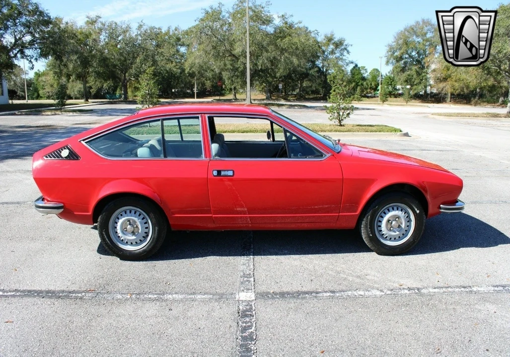 1976 Alfa Romeo Alfetta GT - Image 16 of 21