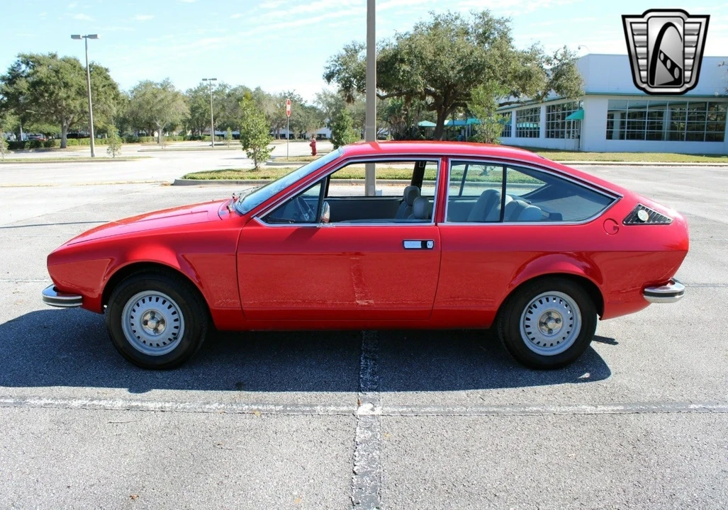 1976 Alfa Romeo Alfetta GT - Image 15 of 21