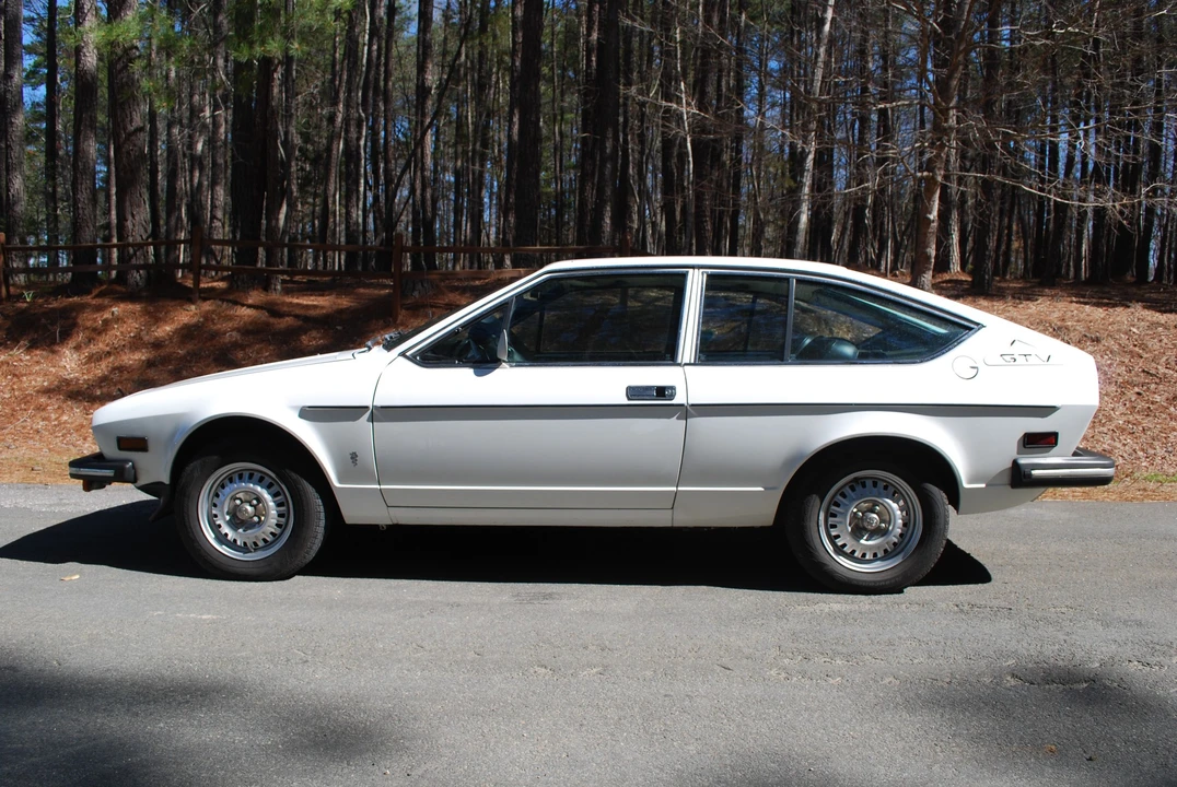 1976 Alfa Romeo Alfetta GT - Image 6 of 31