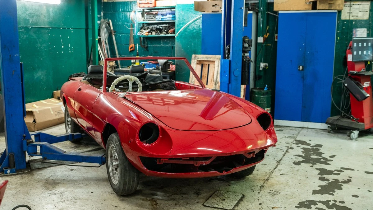 1976 Alfa Romeo Series 2 - Image 2 of 30