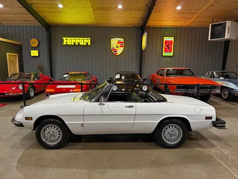 1976 Alfa Romeo Spider Convertible 2D