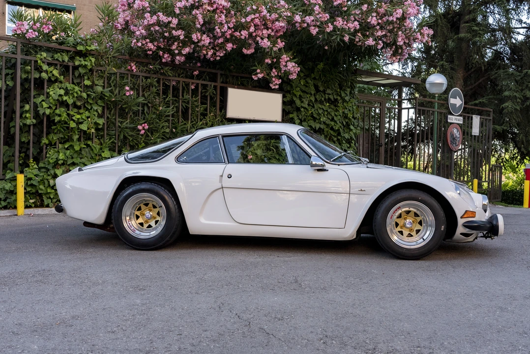 1976 Alpine A110 (1963-1977) - Image 4 of 31