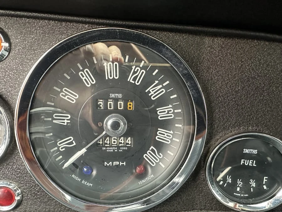 1976 Aston Martin AM V8 - Image 17 of 23