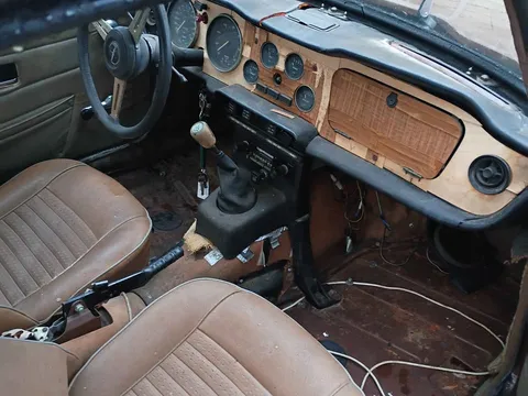 1976 Aston Martin AM V8 - Image 4 of 12
