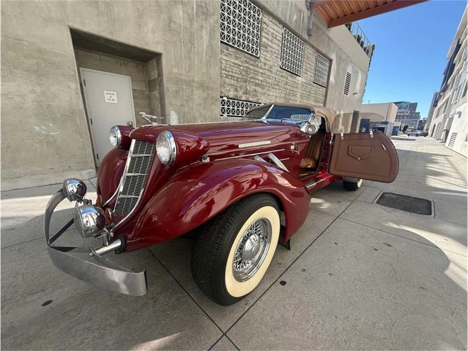 1976 Auburn Speedster - Image 2 of 31