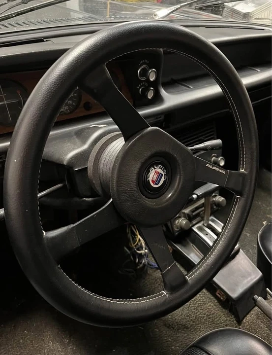 1976 BMW 2002 - Image 4 of 8