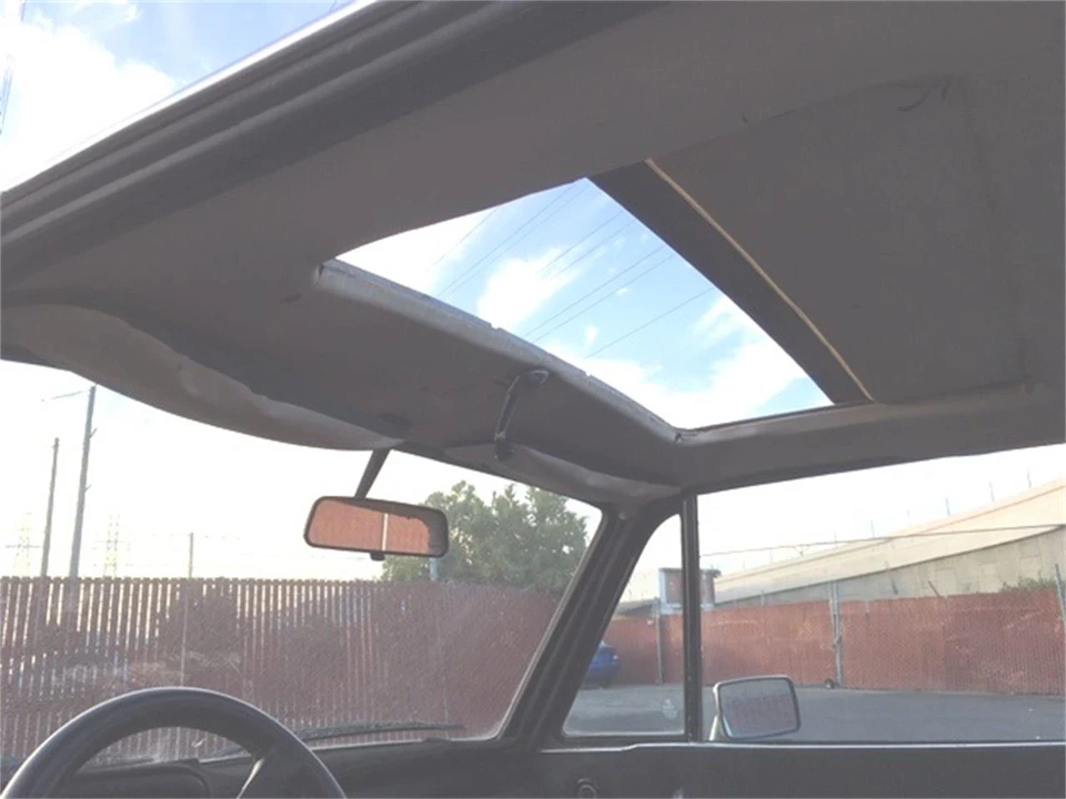 1976 BMW 2002 - Image 12 of 23