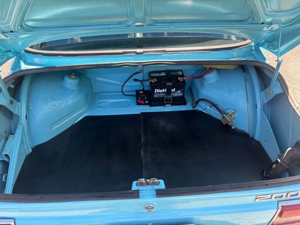 1976 BMW 2002 - Image 8 of 11