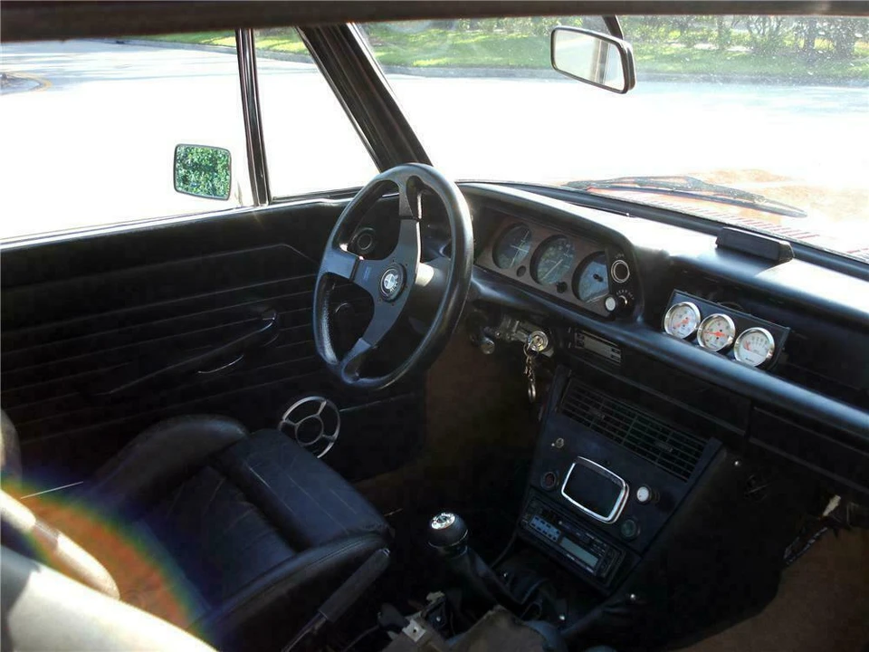 1976 BMW 2002 - Image 4 of 4