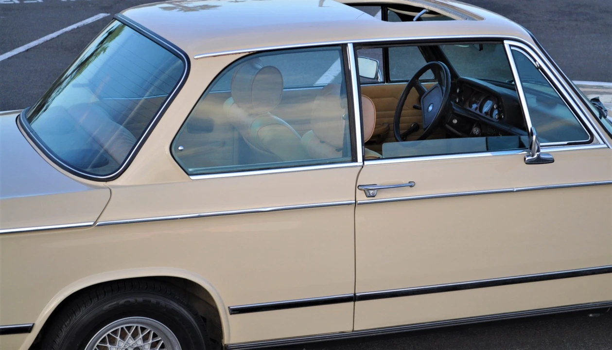 1976 BMW 2002 - Image 25 of 31