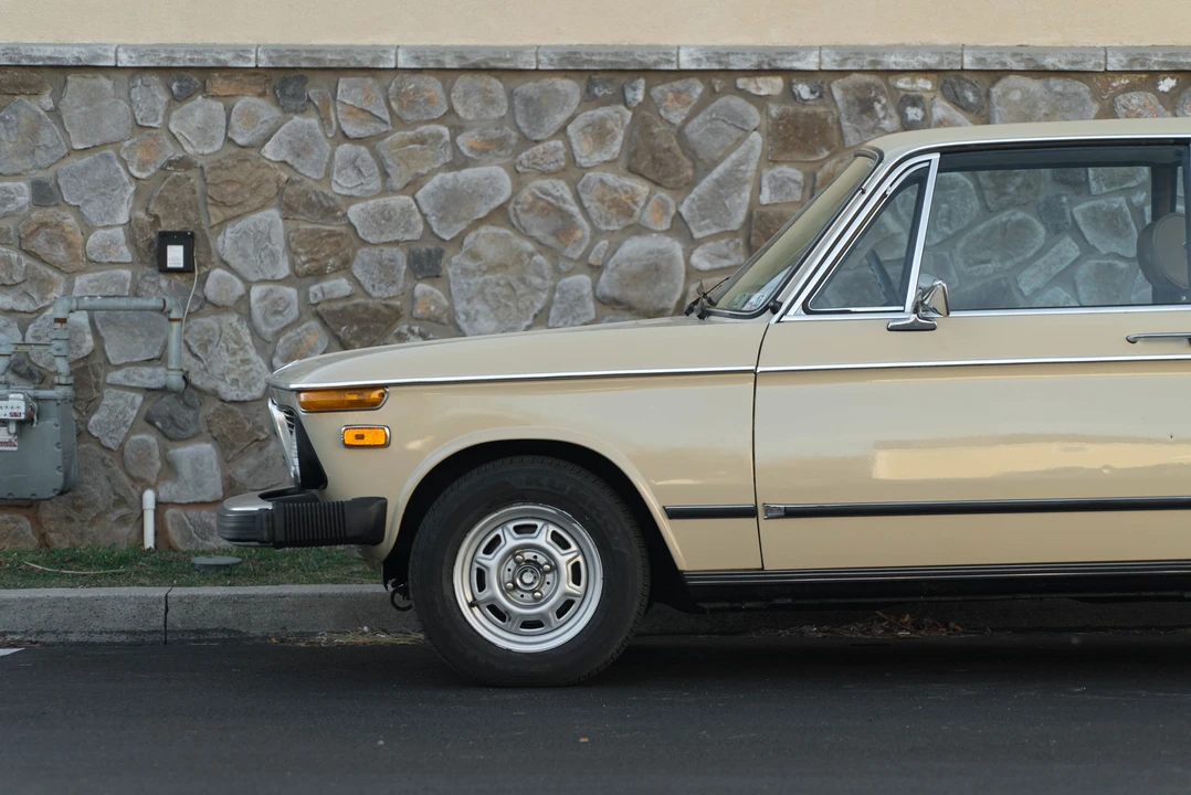 1976 BMW 2002 - Image 10 of 31