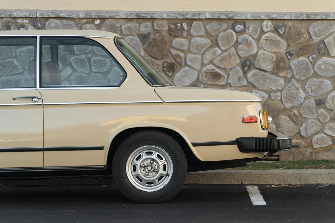1976 BMW 2002 - Image 11 of 31