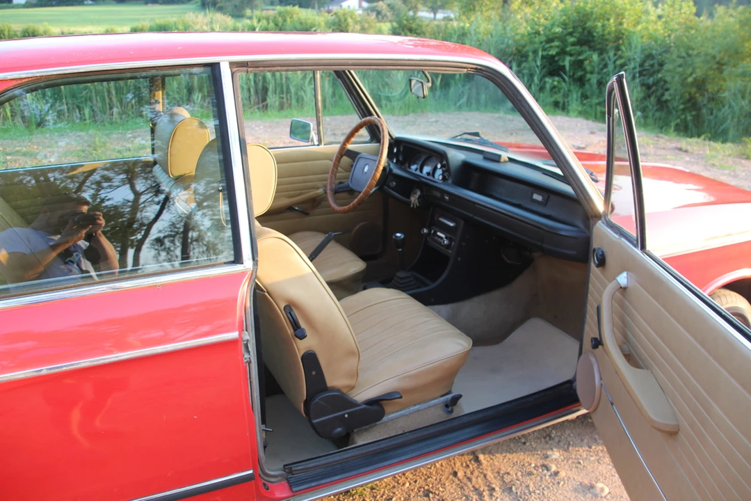 1976 BMW 2002 - Image 25 of 31