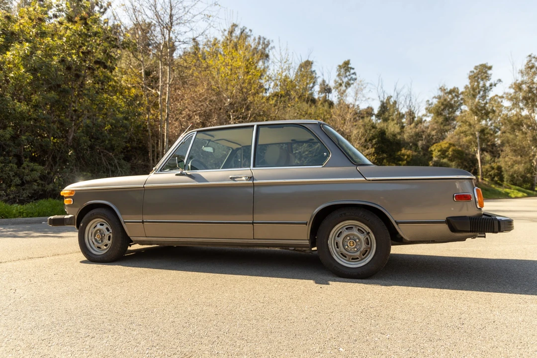 1976 BMW 2002 - Image 12 of 31