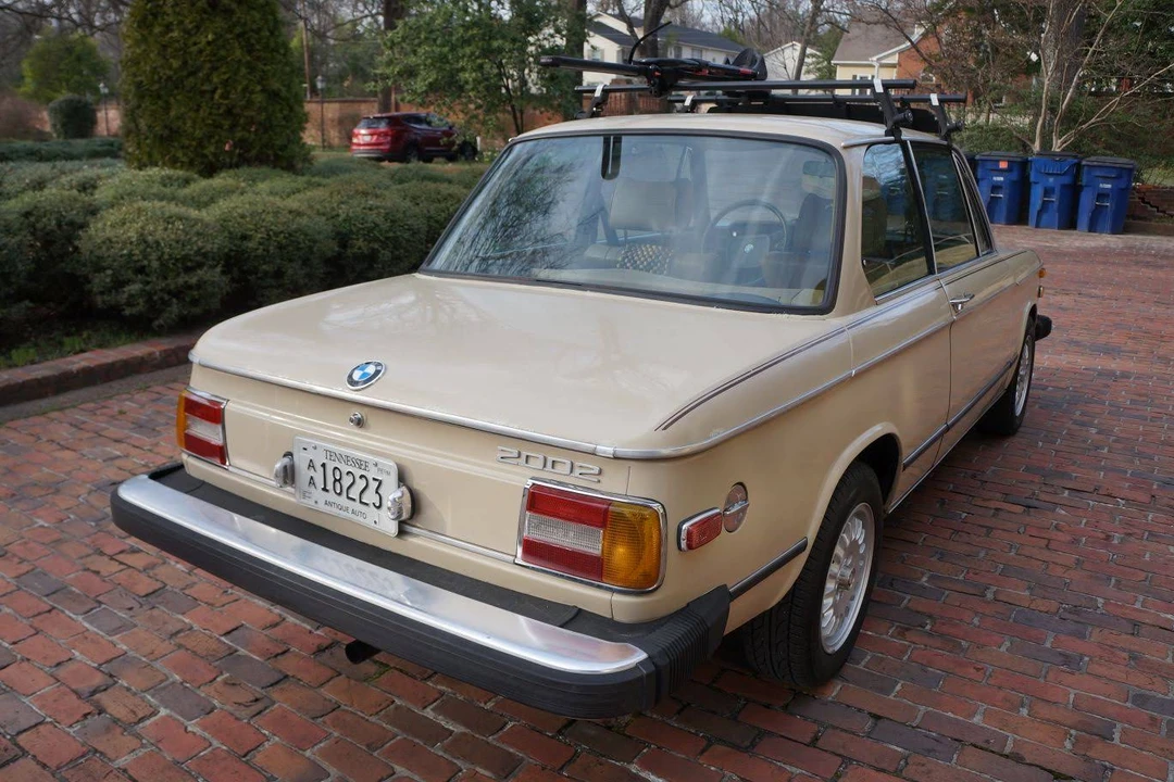 1976 BMW 2002 - Image 12 of 31