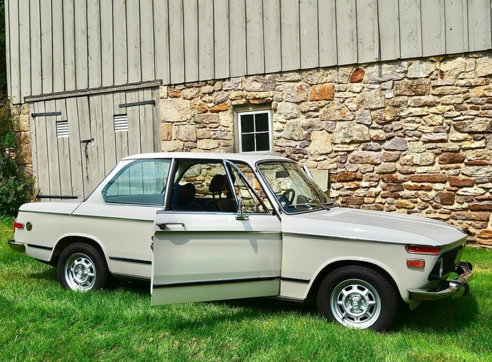 1976 BMW 2002 - Image 19 of 31