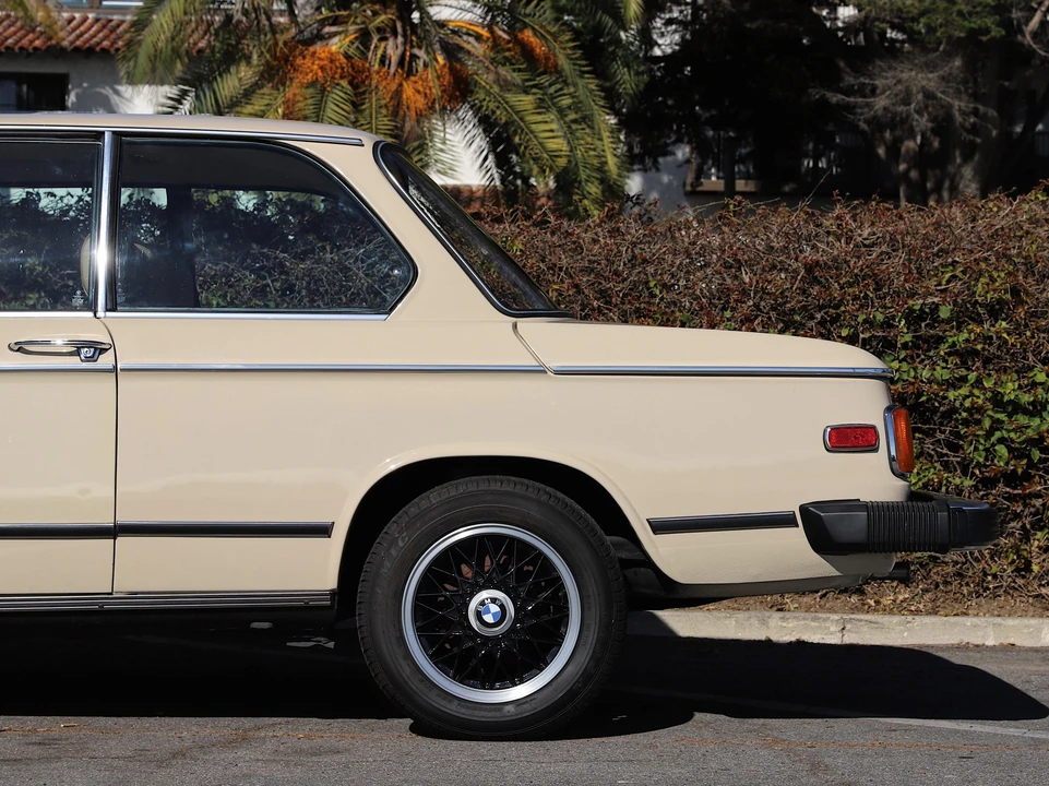 1976 BMW 2002 - Image 12 of 31