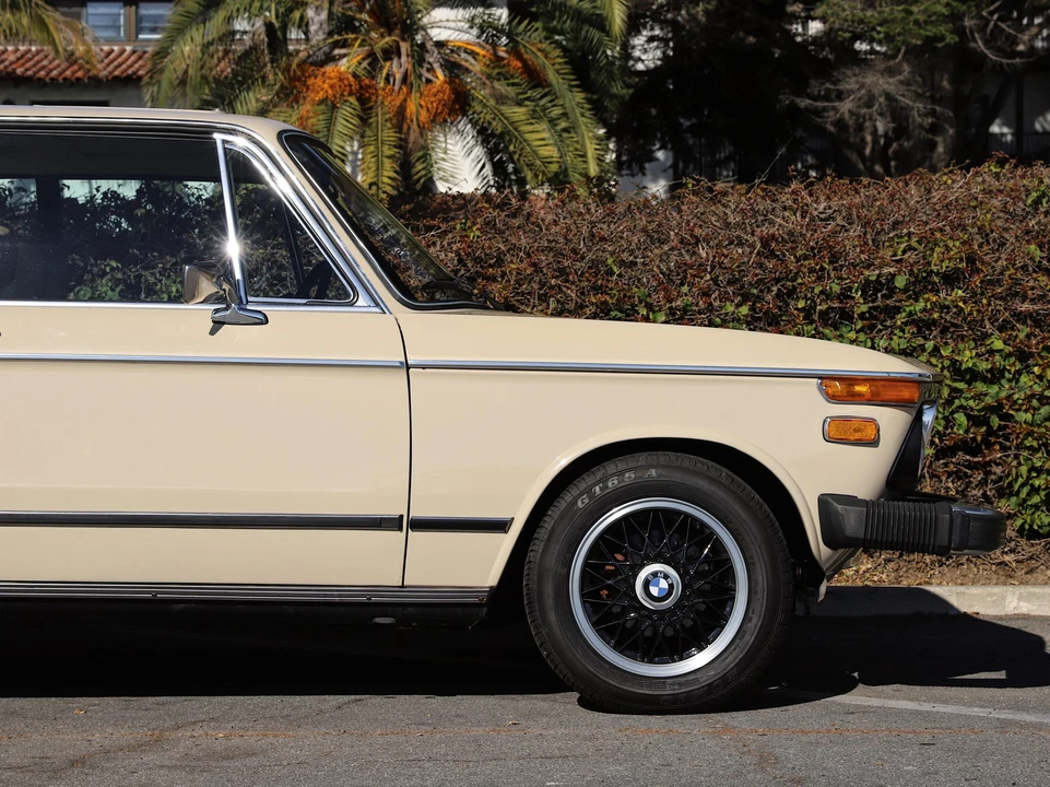 1976 BMW 2002 - Image 14 of 31