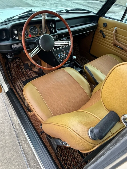 1976 BMW 2002 - Image 28 of 31