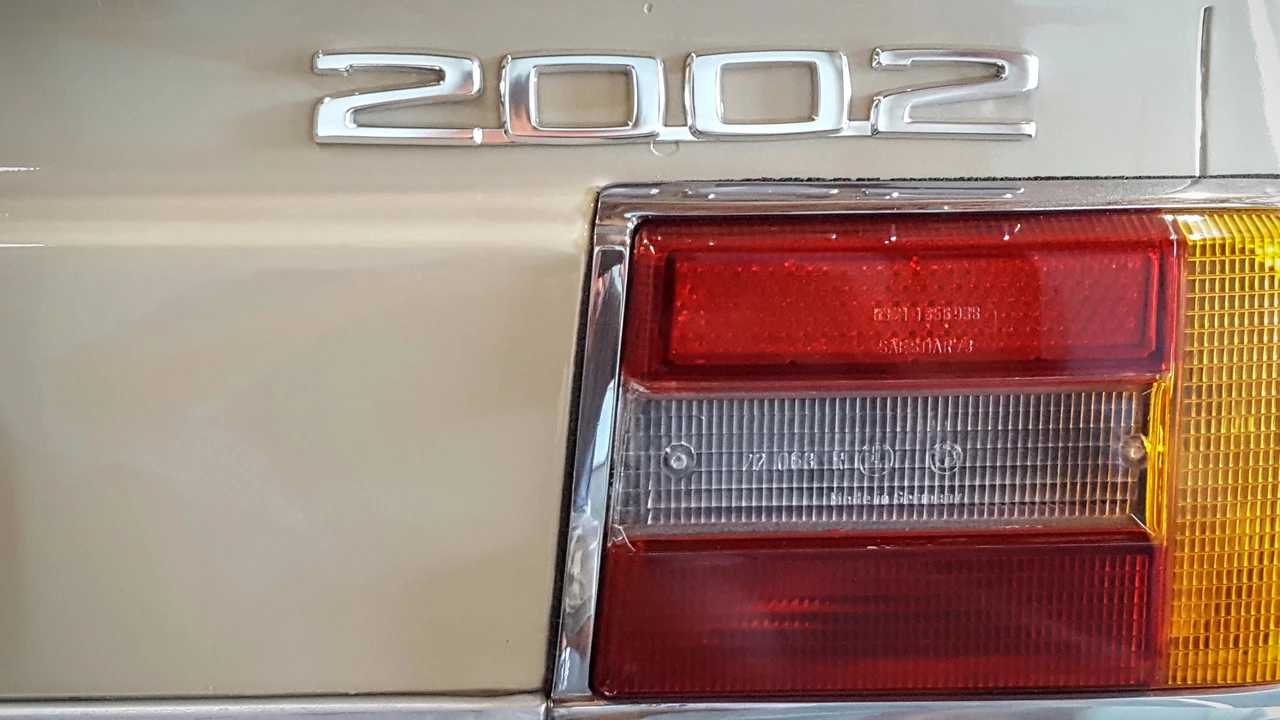 1976 BMW 2002 - Image 16 of 31