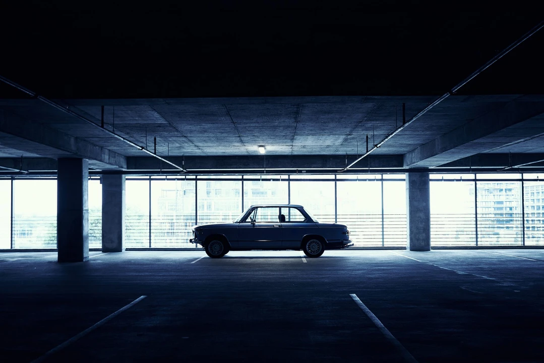 1976 BMW 2002 - Image 23 of 31