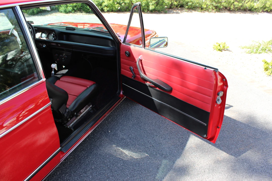 1976 BMW 2002 - Image 19 of 31