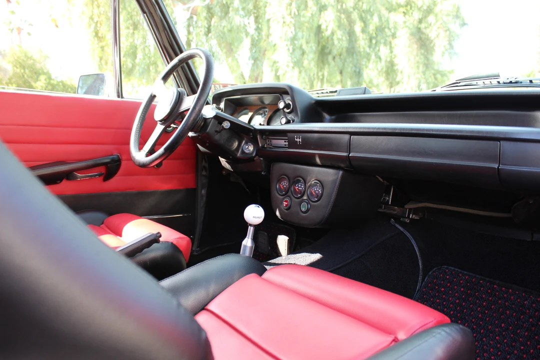 1976 BMW 2002 - Image 24 of 31