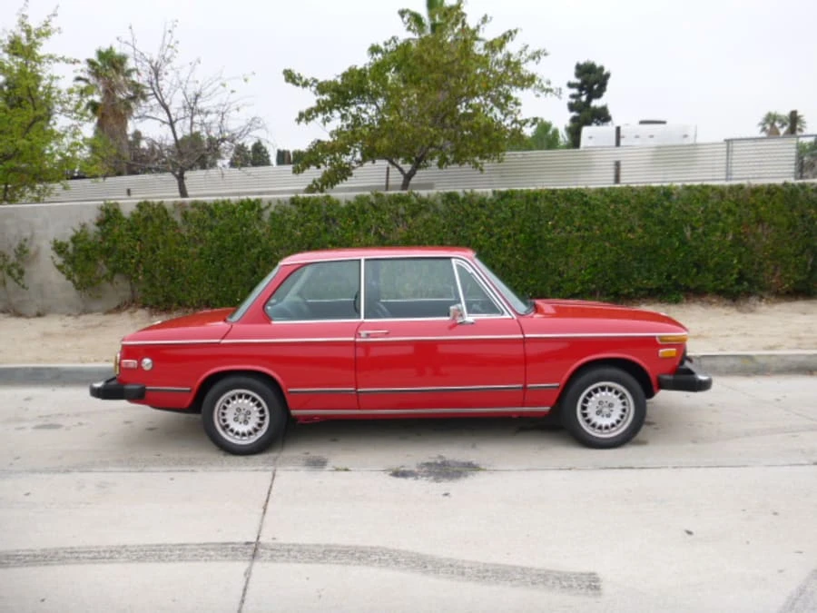 1976 BMW 2002 - Image 9 of 10