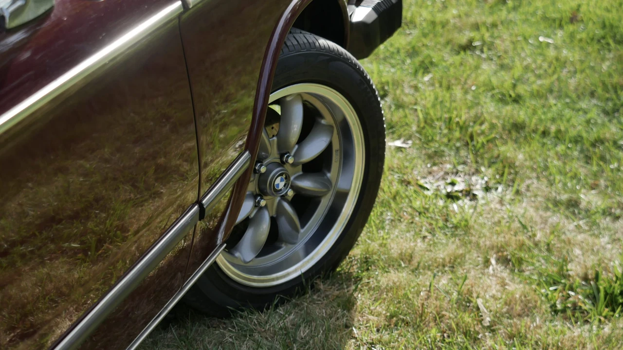 1976 BMW 2002 - Image 24 of 31